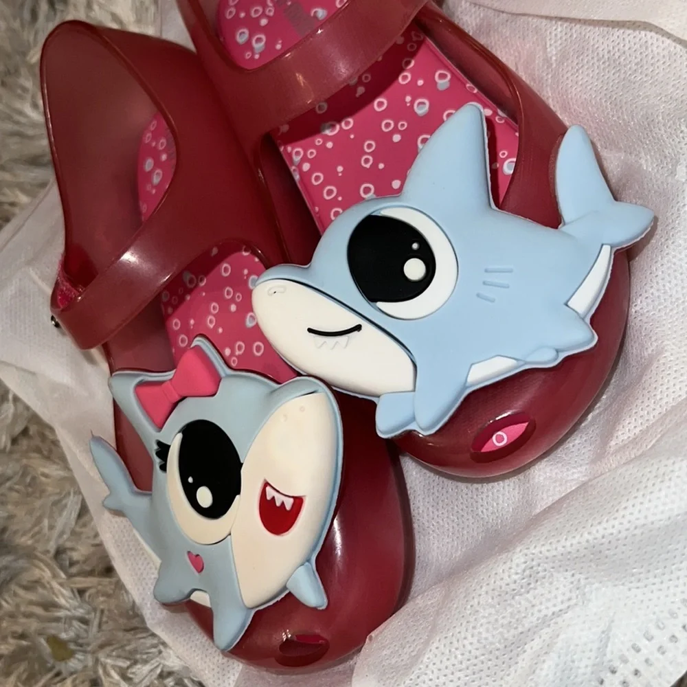 mini melissa pink‎ baby shark 10